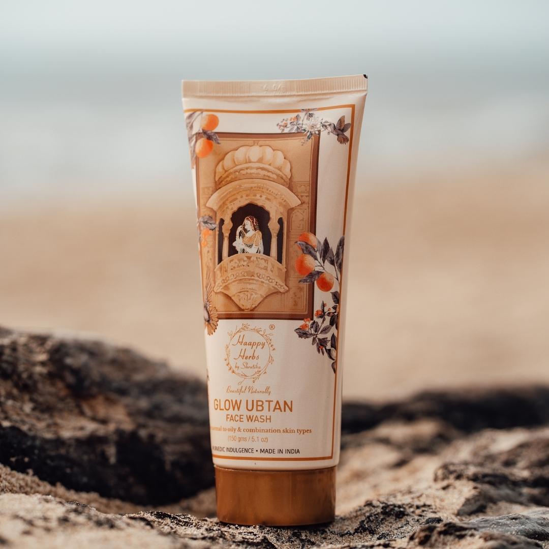GLOW UBTAN FACE SCRUB